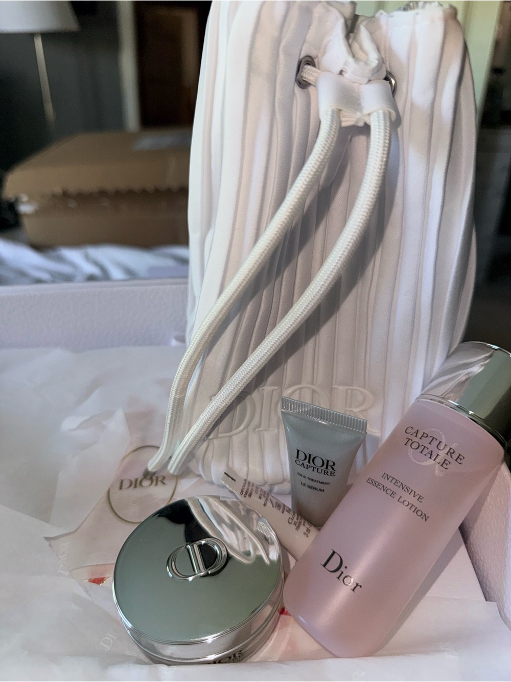 Dior Capture Totale Set in Pink & White